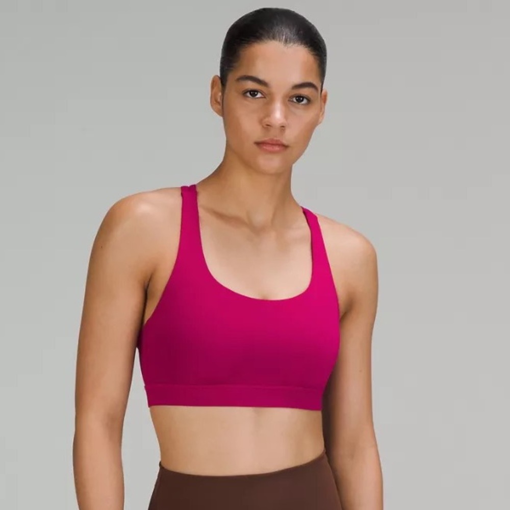 NWT Lululemon Energy Sports Bra in maroon